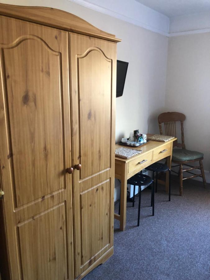 Auplands En-Suite Rooms Лимингтон Экстерьер фото
