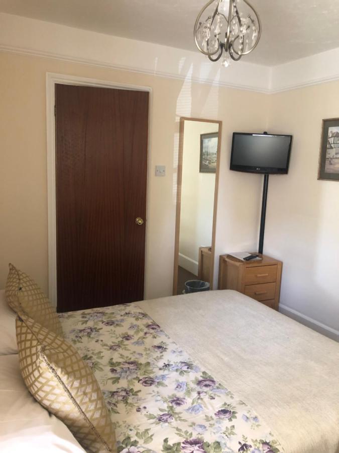 Auplands En-Suite Rooms Лимингтон Экстерьер фото